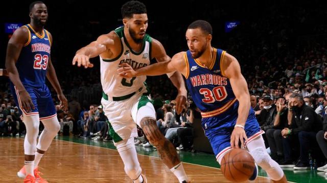 1654091030121005408.jpg getty-steph-curry-jayson-tatum.jpg